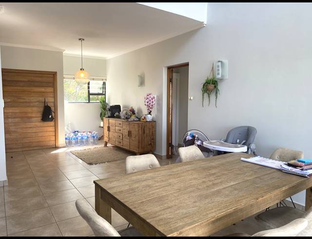 4 BEDROOM APARTMENT TO LET IN PALM LAKES ESTATE